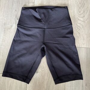 lululemon Wunder Train Short 8”